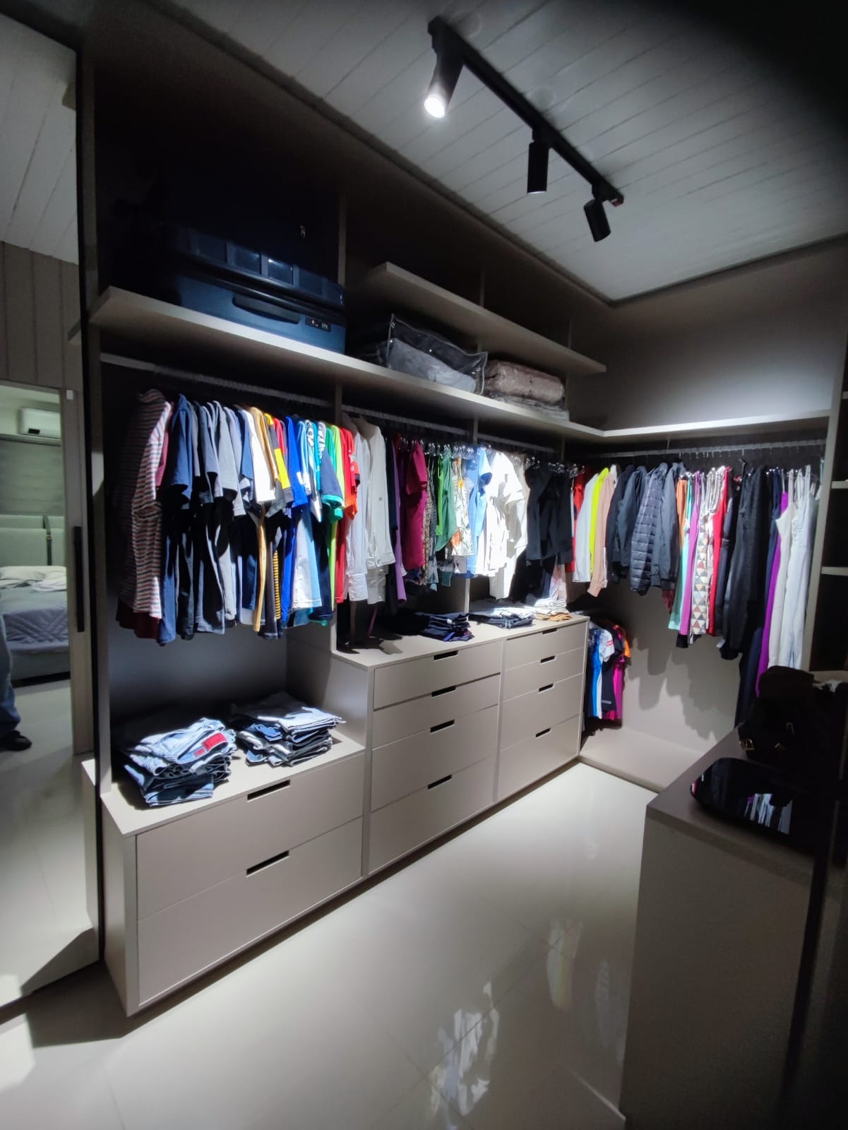 Closet 6
