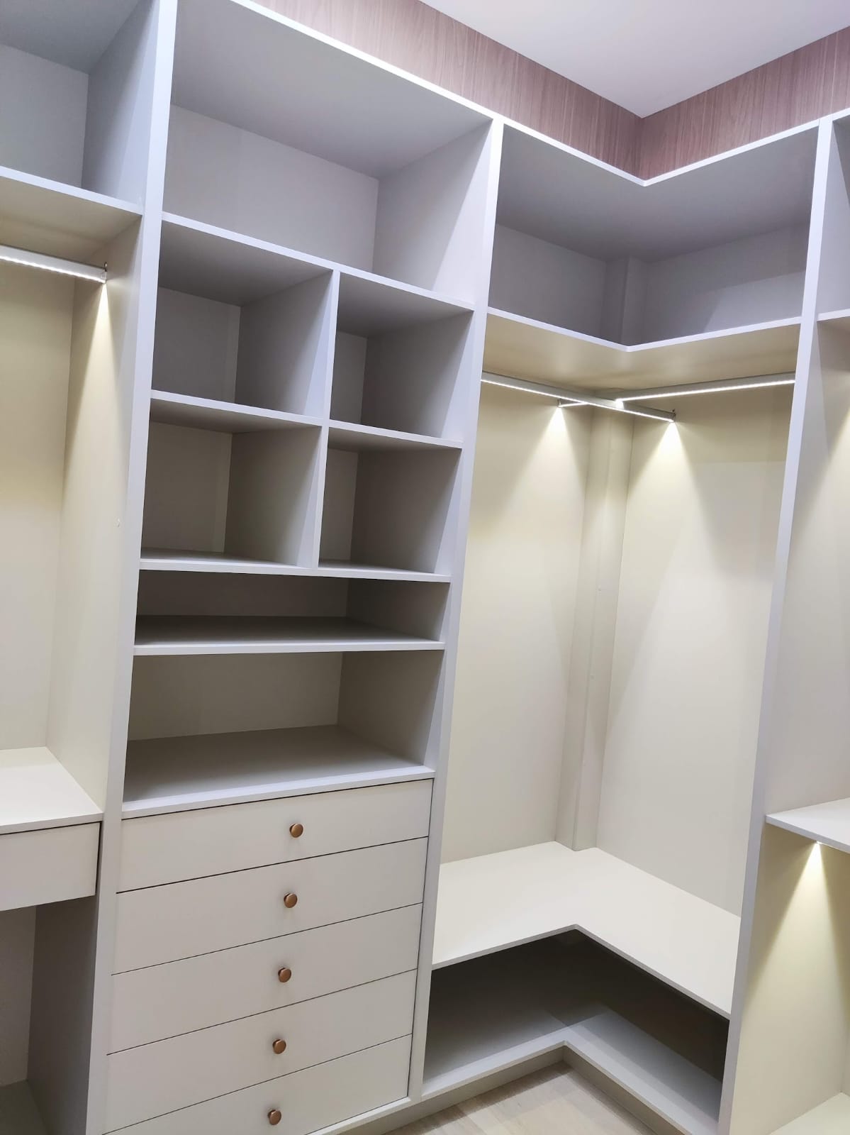 Closet 7